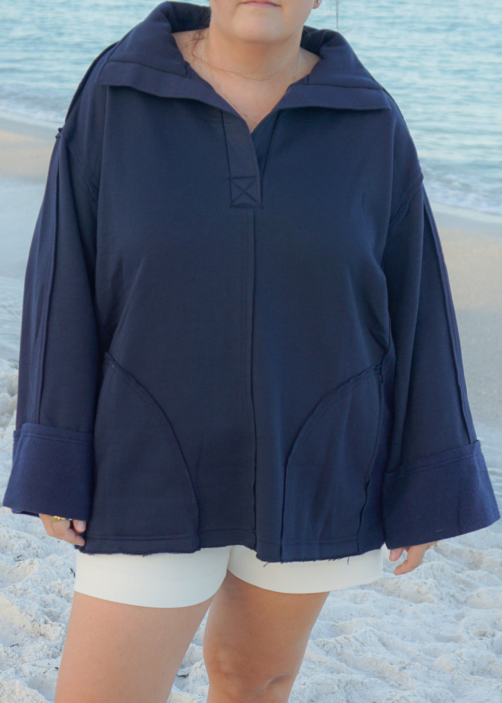 Sally Pullover in Navy